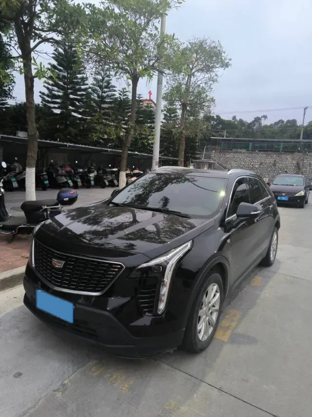 2022 Cadillac XT4 2.0T 237HP L4 9AT,autocango,china used car exporter,china ev exporter,chinese used car exporter,chinese used ev exporter