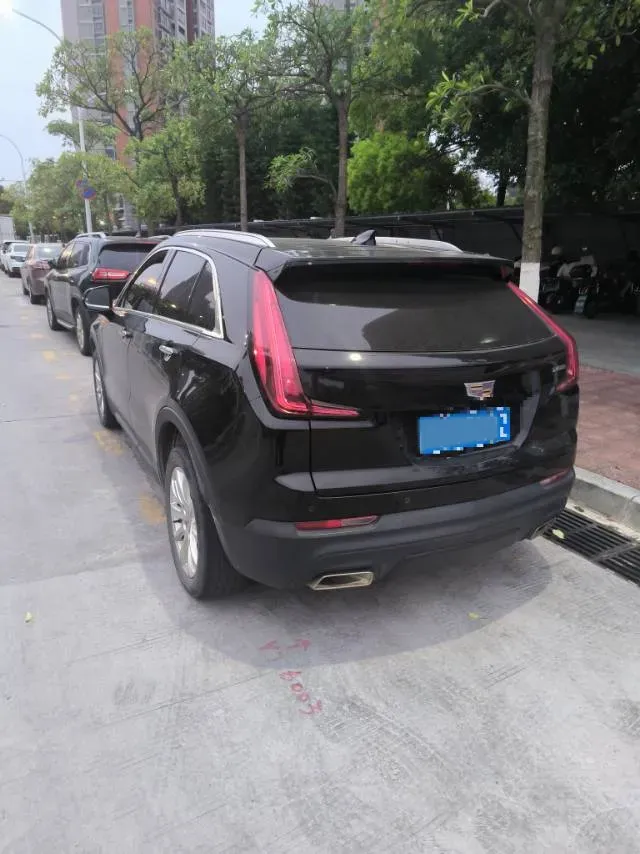 2022 Cadillac XT4 2.0T 237HP L4 9AT,autocango,china used car exporter,china ev exporter,chinese used car exporter,chinese used ev exporter