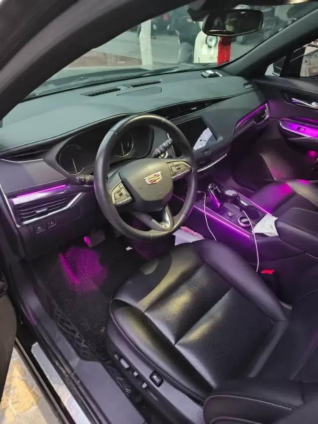 2022 Cadillac XT4 2.0T 237HP L4 9AT,autocango,china used car exporter,china ev exporter,chinese used car exporter,chinese used ev exporter