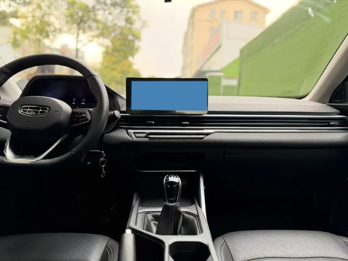 2022 Geely Emgrand 1.5L 114HP L4 5MT,autocango,china used car exporter,china ev exporter,chinese used car exporter,chinese used ev exporter