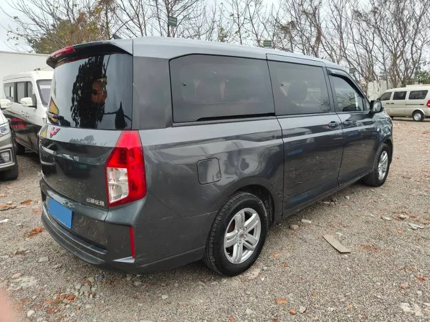 2021 WuLing ZhengChen 1.5T 147HP L4 6MT,autocango,china used car exporter,china ev exporter,chinese used car exporter,chinese used ev exporter