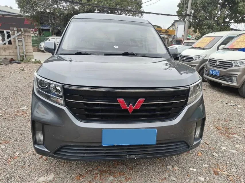 2021 WuLing ZhengChen 1.5T 147HP L4 6MT,autocango,china used car exporter,china ev exporter,chinese used car exporter,chinese used ev exporter