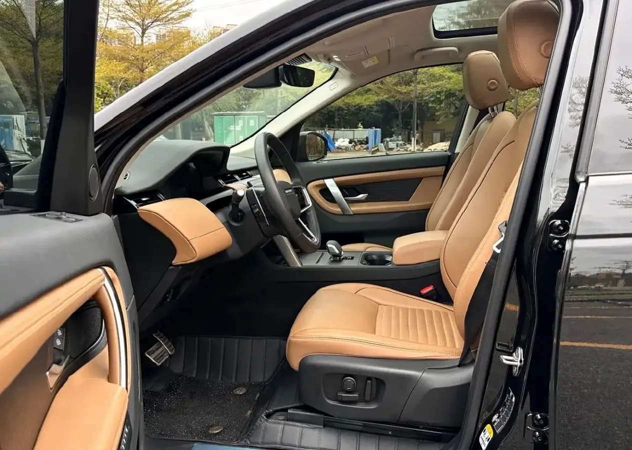 2025 Land Rover Discovery Sport 2.0T 249HP L4 9AT,autocango,china used car exporter,china ev exporter,chinese used car exporter,chinese used ev exporter