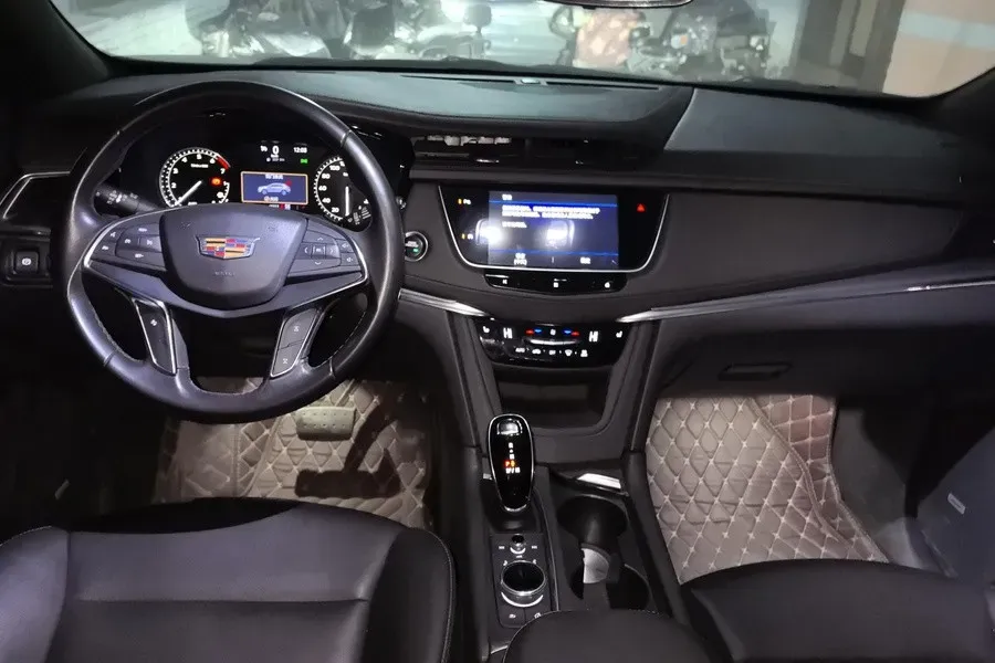 2021 Cadillac XT5 2.0T 237HP L4 9AT,autocango,china used car exporter,china ev exporter,chinese used car exporter,chinese used ev exporter