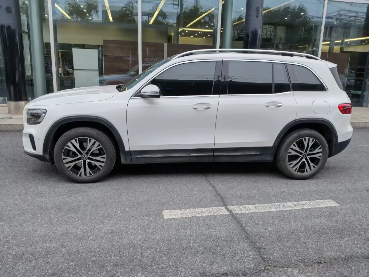 2024 Mercedes-Benz GLB Class 2.0T 190HP L4 8DCT,autocango,china used car exporter,china ev exporter,chinese used car exporter,chinese used ev exporter