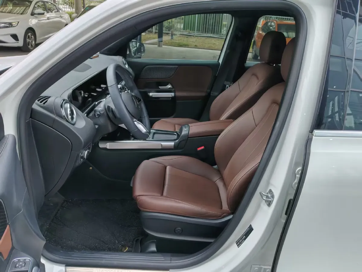 2024 Mercedes-Benz GLB Class 2.0T 190HP L4 8DCT,autocango,china used car exporter,china ev exporter,chinese used car exporter,chinese used ev exporter