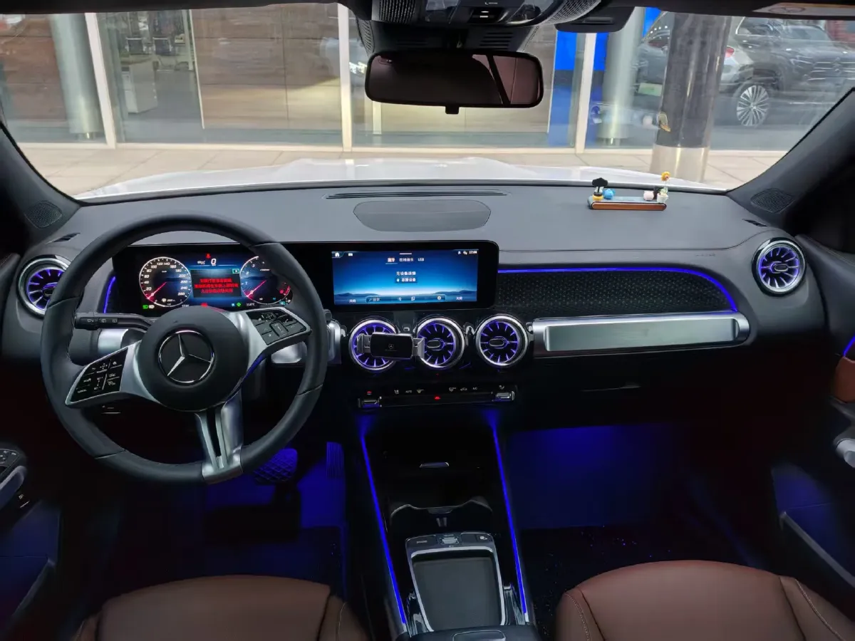 2024 Mercedes-Benz GLB Class 2.0T 190HP L4 8DCT,autocango,china used car exporter,china ev exporter,chinese used car exporter,chinese used ev exporter