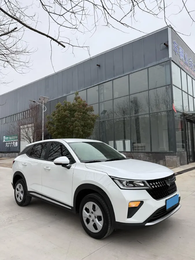2026 WuLing XingChi 1.5L 99HP L4 6MT,autocango,china used car exporter,china ev exporter,chinese used car exporter,chinese used ev exporter