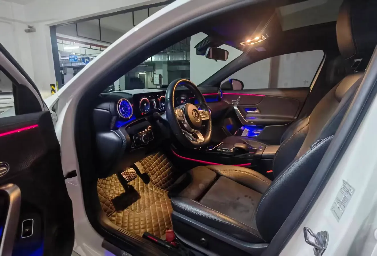 2022 Mercedes-Benz A Class 1.3T 163HP L4 7DCT,autocango,china used car exporter,china ev exporter,chinese used car exporter,chinese used ev exporter