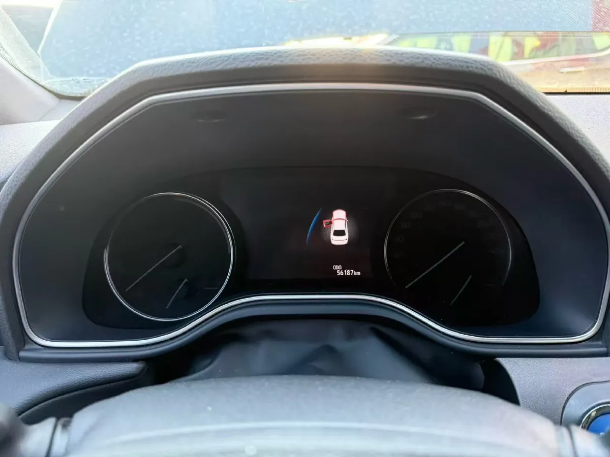 2022 Toyota Avalon 2.5L 178HP L4 E-CVT Hybrid,autocango,china used car exporter,china ev exporter,chinese used car exporter,chinese used ev exporter