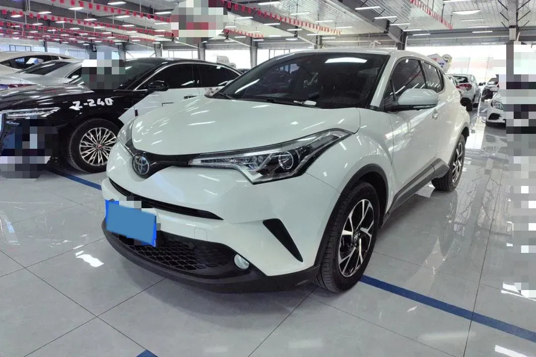 2020 Toyota C-HR 2.0L 171HP L4 CVT,autocango,china used car exporter,china ev exporter,chinese used car exporter,chinese used ev exporter