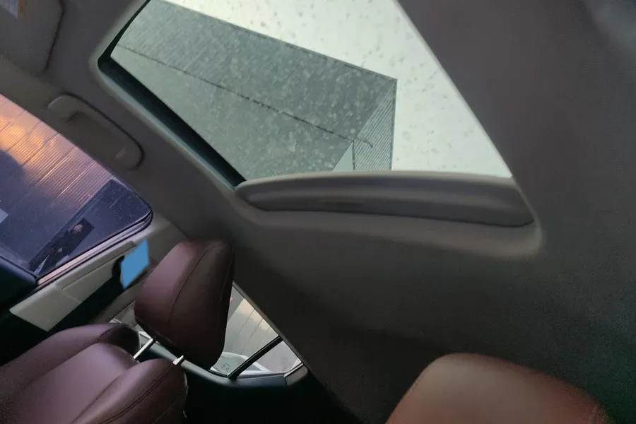 2020 Toyota C-HR 2.0L 171HP L4 CVT,autocango,china used car exporter,china ev exporter,chinese used car exporter,chinese used ev exporter