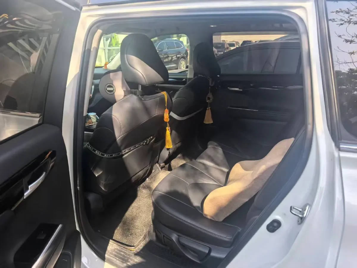 2022 Toyota Highlander 2.5L 192HP L4 E-CVT Hybrid,autocango,china used car exporter,china ev exporter,chinese used car exporter,chinese used ev exporter