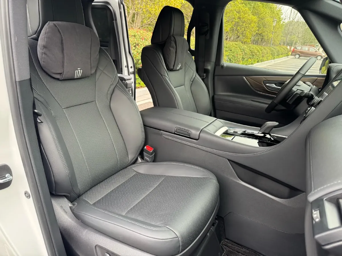 2024 Toyota Vellfire 2.5L 190HP L4 E-CVT Hybrid,autocango,china used car exporter,china ev exporter,chinese used car exporter,chinese used ev exporter