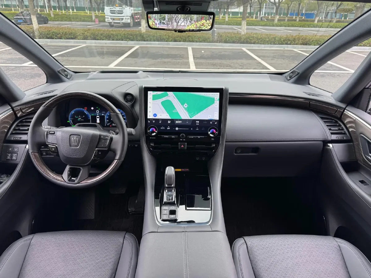 2024 Toyota Vellfire 2.5L 190HP L4 E-CVT Hybrid,autocango,china used car exporter,china ev exporter,chinese used car exporter,chinese used ev exporter