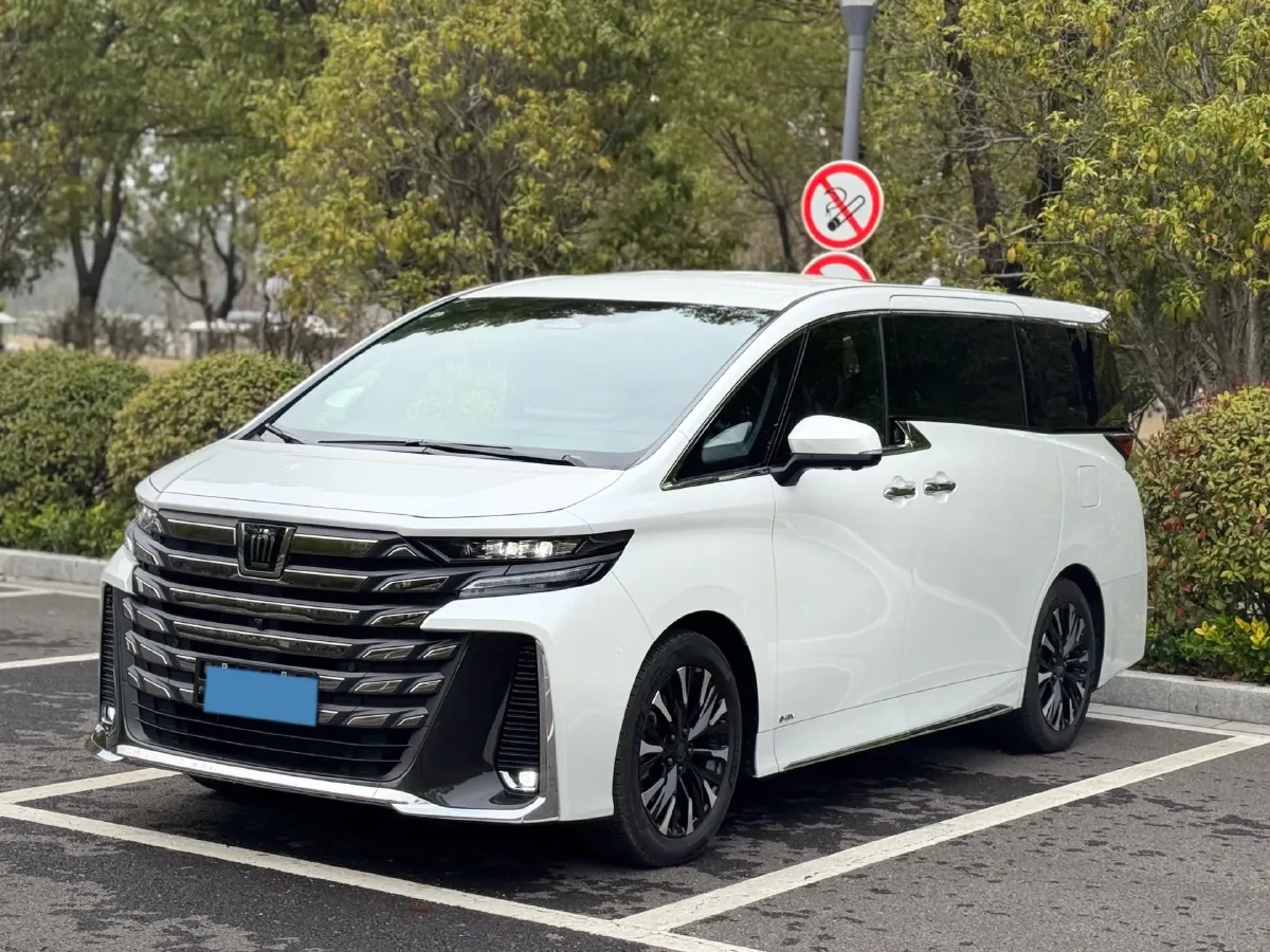 2024 Toyota Vellfire 2.5L 190HP L4 E-CVT Hybrid,autocango,china used car exporter,china ev exporter,chinese used car exporter,chinese used ev exporter