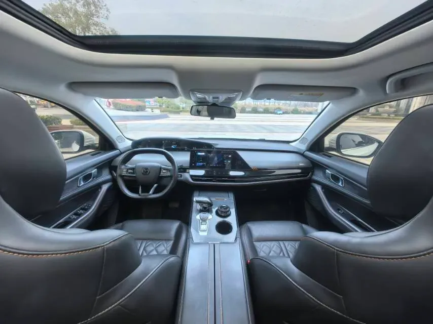 2021 ChangAn UNI-K 2.0T 233HP L4 8AT,autocango,china used car exporter,china ev exporter,chinese used car exporter,chinese used ev exporter