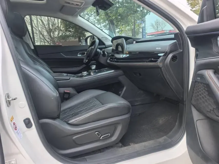 2021 ChangAn UNI-K 2.0T 233HP L4 8AT,autocango,china used car exporter,china ev exporter,chinese used car exporter,chinese used ev exporter