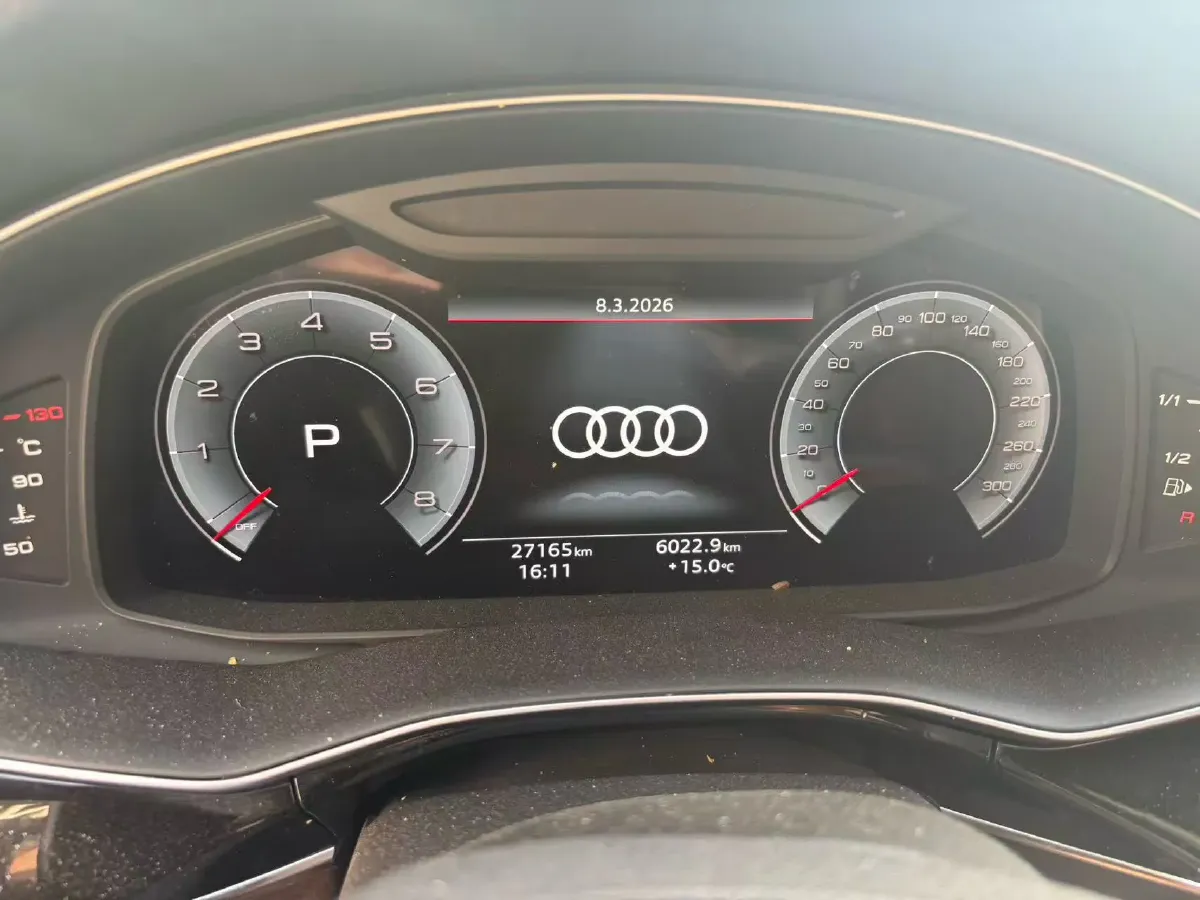 2023 Audi Q7 2.0T 265HP L4 8AT,autocango,china used car exporter,china ev exporter,chinese used car exporter,chinese used ev exporter