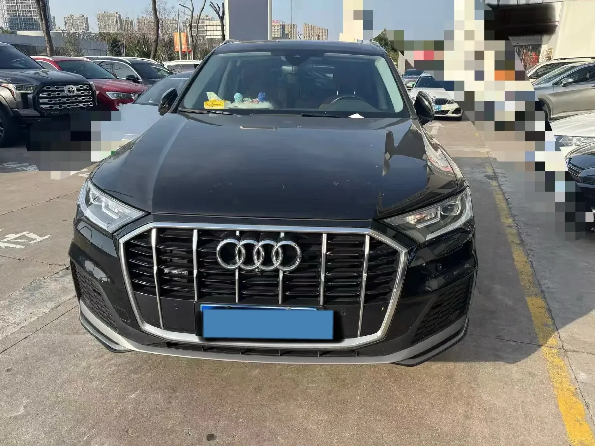 2023 Audi Q7 2.0T 265HP L4 8AT,autocango,china used car exporter,china ev exporter,chinese used car exporter,chinese used ev exporter