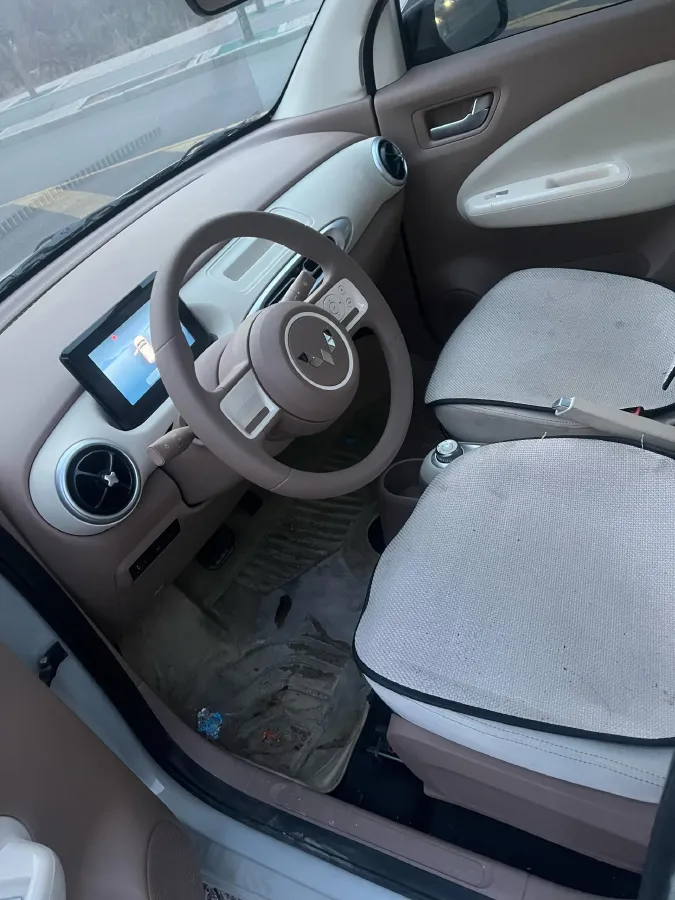 2025 WuLing HongGuang MINI EV BEV 16.2KWH,autocango,china used car exporter,china ev exporter,chinese used car exporter,chinese used ev exporter