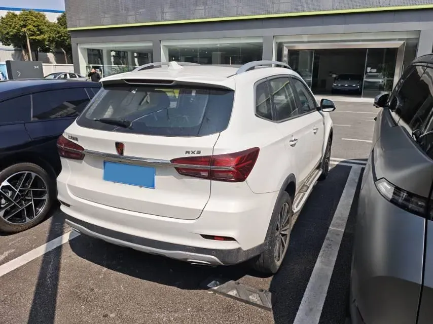 2019 Roewe i6 1.5T 169HP L4 7DCT,autocango,china used car exporter,china ev exporter,chinese used car exporter,chinese used ev exporter