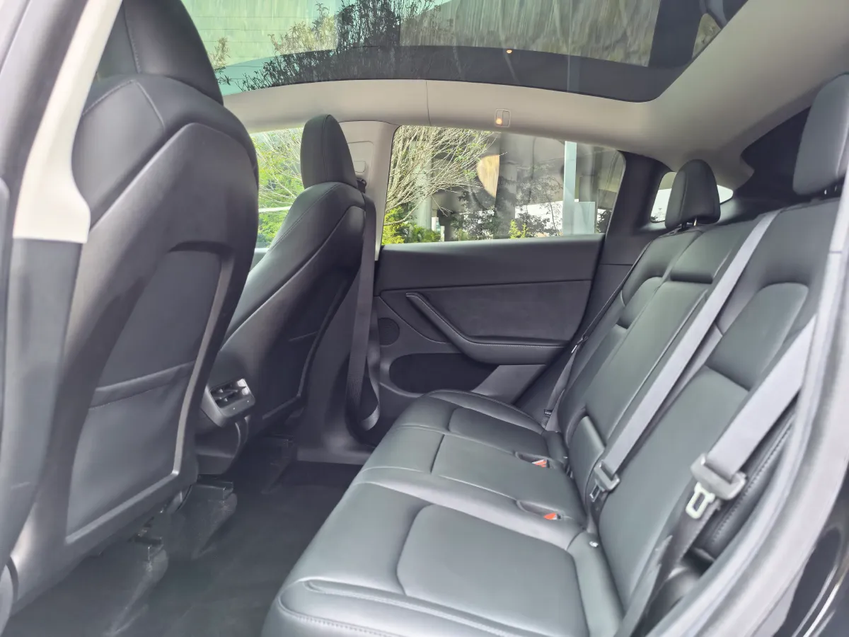 2022 Tesla Model Y BEV 60KWH,autocango,china used car exporter,china ev exporter,chinese used car exporter,chinese used ev exporter