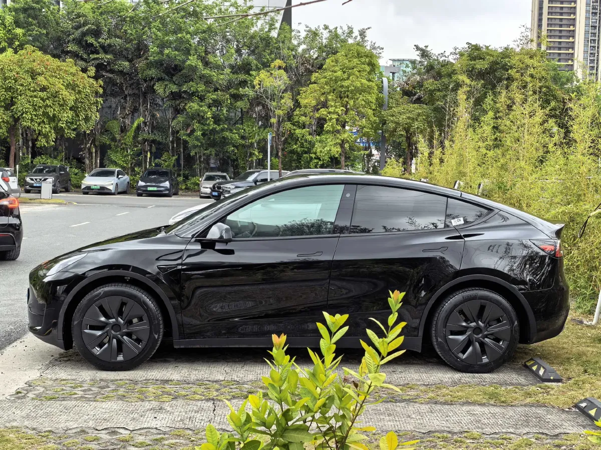 2022 Tesla Model Y BEV 60KWH,autocango,china used car exporter,china ev exporter,chinese used car exporter,chinese used ev exporter