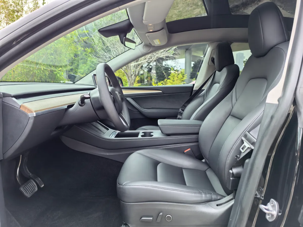 2022 Tesla Model Y BEV 60KWH,autocango,china used car exporter,china ev exporter,chinese used car exporter,chinese used ev exporter