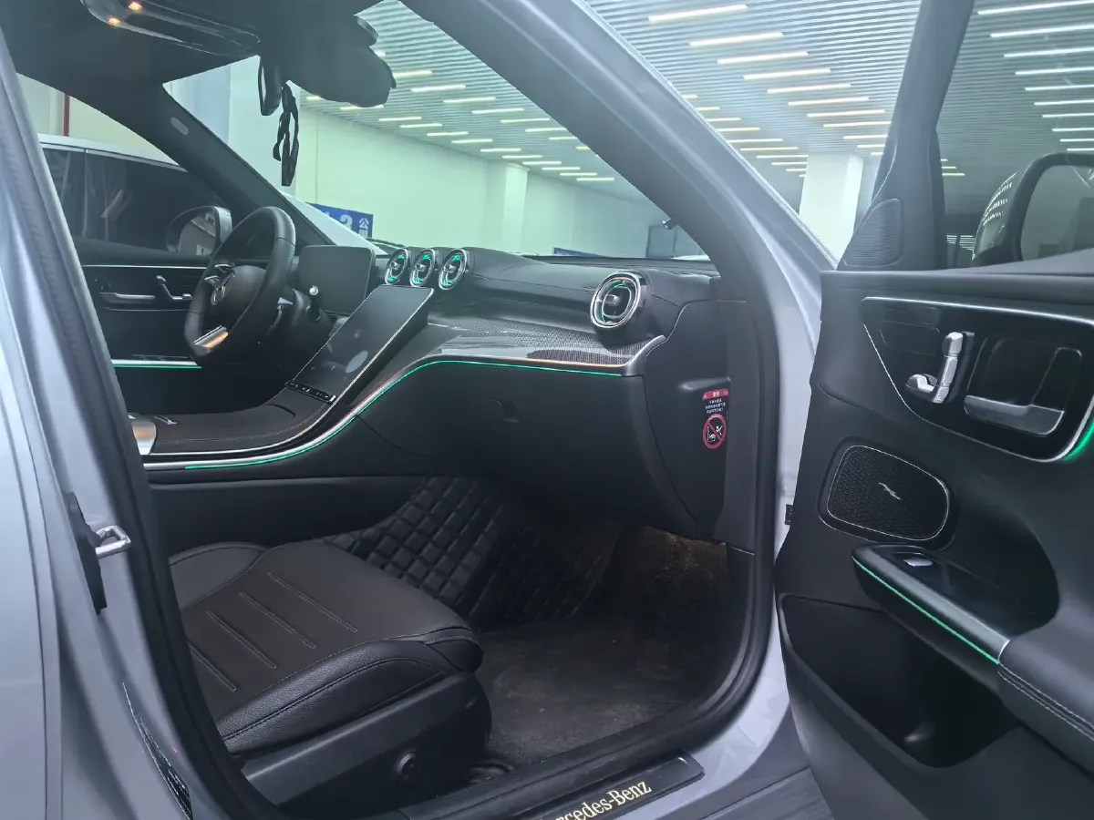 2024 Mercedes-Benz C Class 1.5T 204HP L4 9AT,autocango,china used car exporter,china ev exporter,chinese used car exporter,chinese used ev exporter