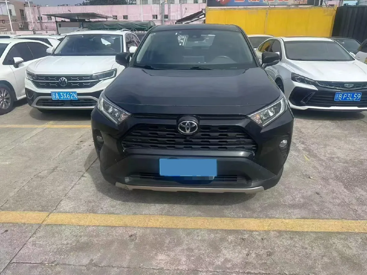2022 Toyota RAV4 2.0L 171HP L4 CVT,autocango,china used car exporter,china ev exporter,chinese used car exporter,chinese used ev exporter