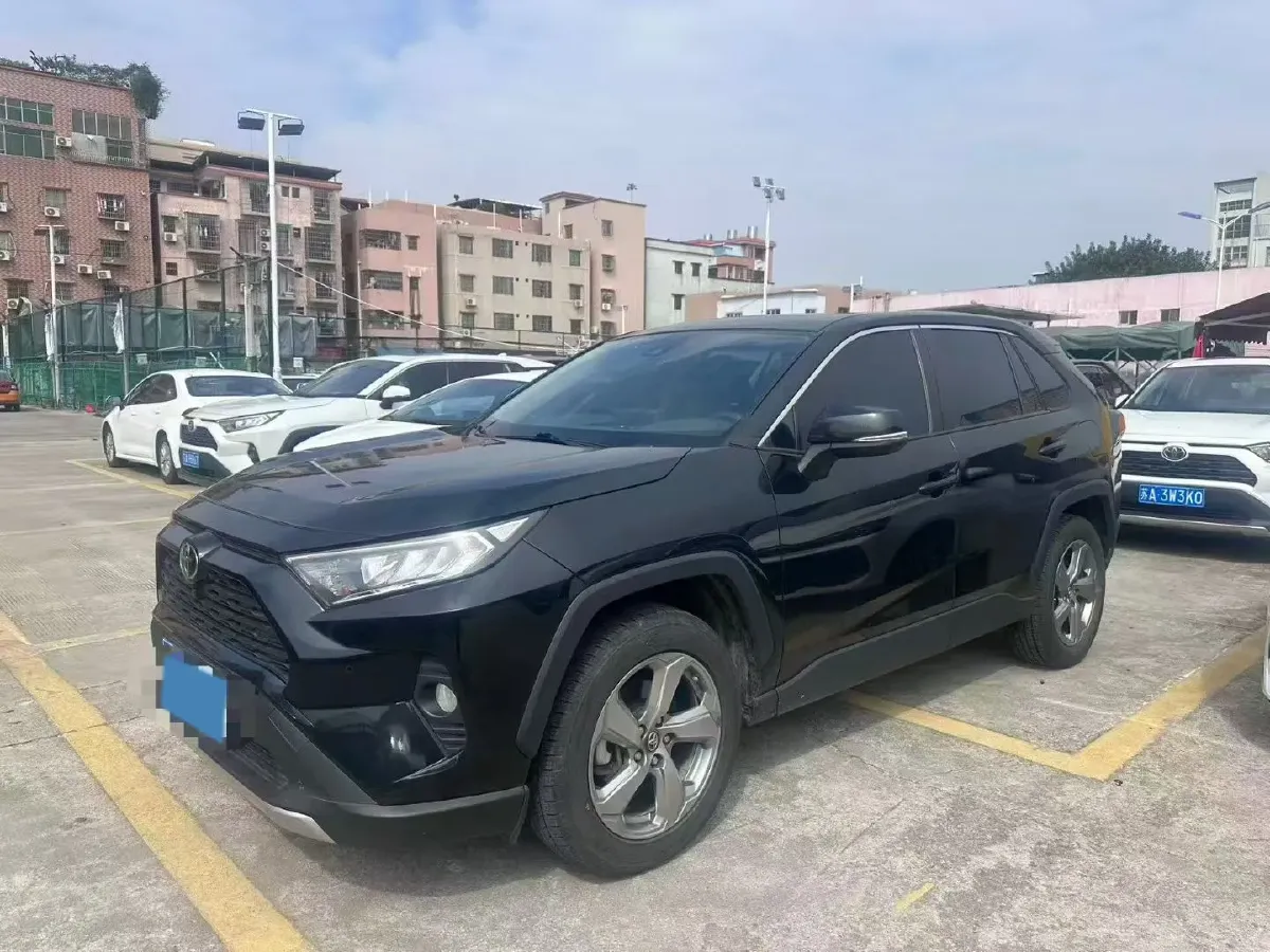 2022 Toyota RAV4 2.0L 171HP L4 CVT,autocango,china used car exporter,china ev exporter,chinese used car exporter,chinese used ev exporter