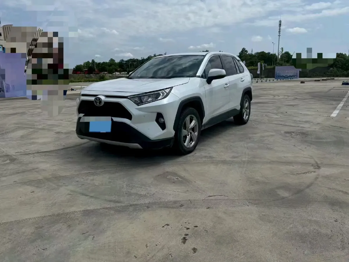 2022 Toyota RAV4 2.0L 171HP L4 CVT,autocango,china used car exporter,china ev exporter,chinese used car exporter,chinese used ev exporter