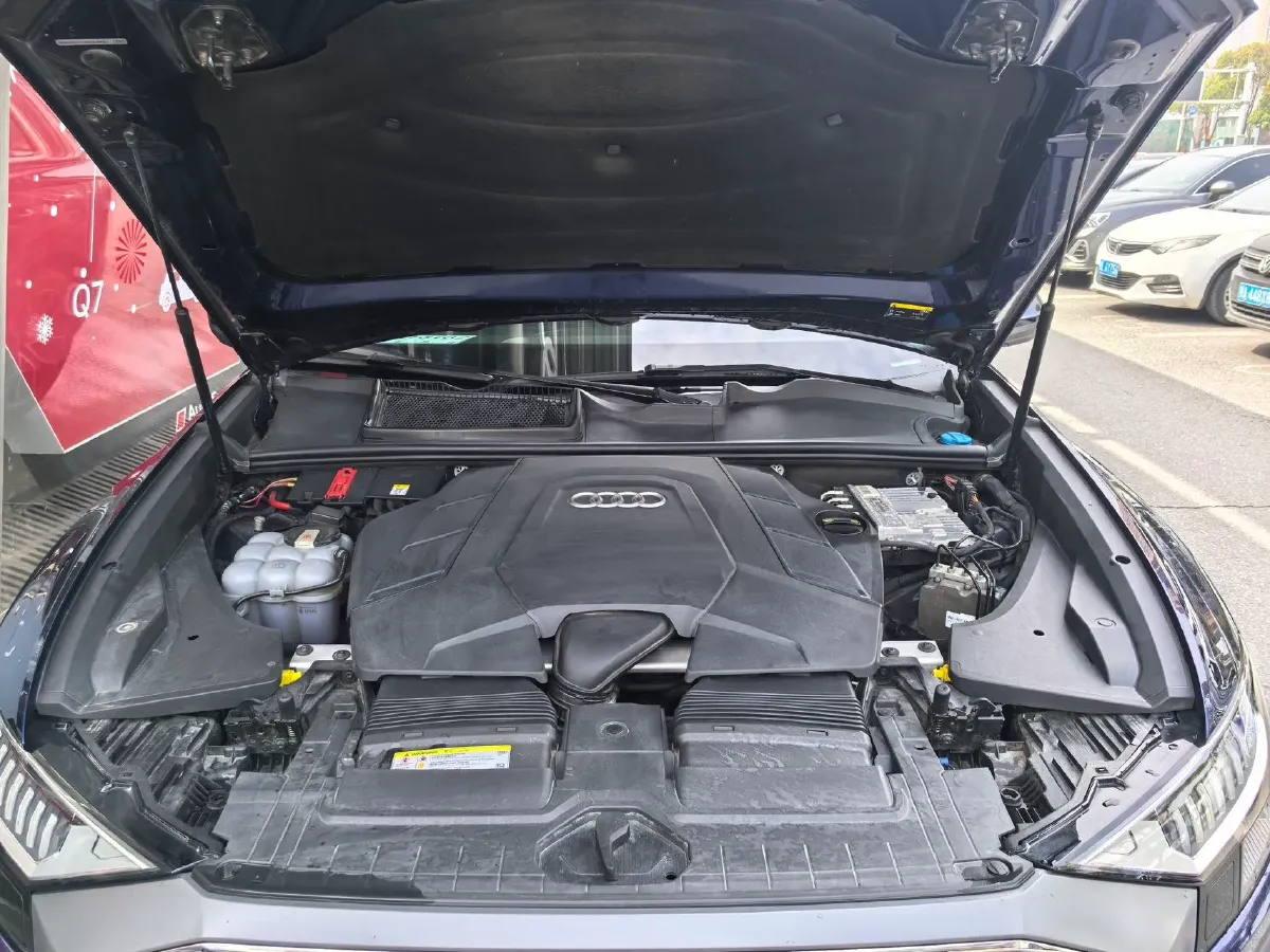 2019 Audi Q8 3.0T 340HP V6 8AT,autocango,china used car exporter,china ev exporter,chinese used car exporter,chinese used ev exporter