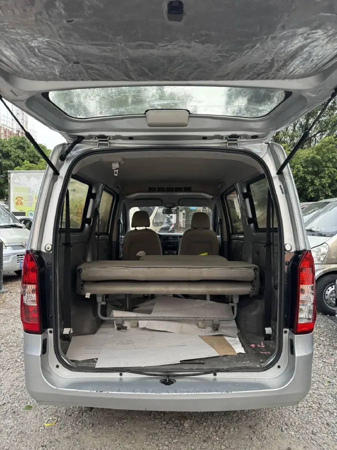 2016 WuLing RongGuang V 1.5L 112HP L4 5MT,autocango,china used car exporter,china ev exporter,chinese used car exporter,chinese used ev exporter