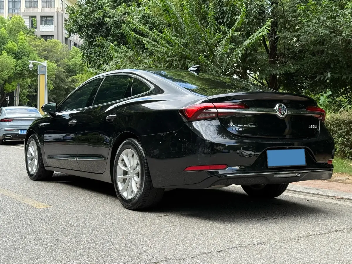 2021 Buick Larcosse 1.5T 169HP L4 9AT,autocango,china used car exporter,china ev exporter,chinese used car exporter,chinese used ev exporter