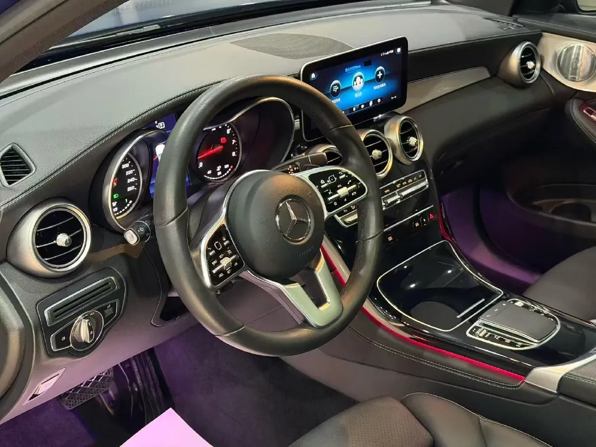 2020 Mercedes-Benz GLC Class 2.0T 197HP L4 9AT,autocango,china used car exporter,china ev exporter,chinese used car exporter,chinese used ev exporter