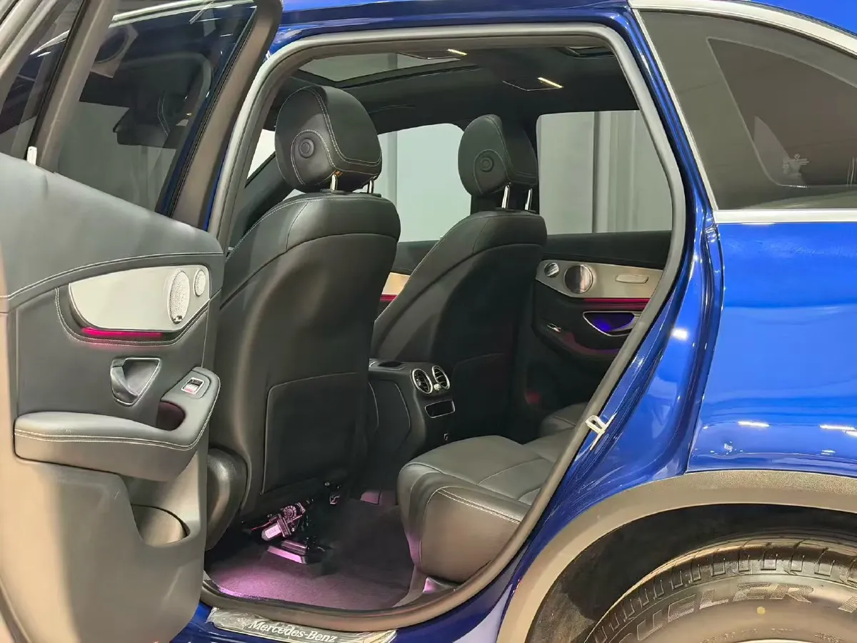 2020 Mercedes-Benz GLC Class 2.0T 197HP L4 9AT,autocango,china used car exporter,china ev exporter,chinese used car exporter,chinese used ev exporter