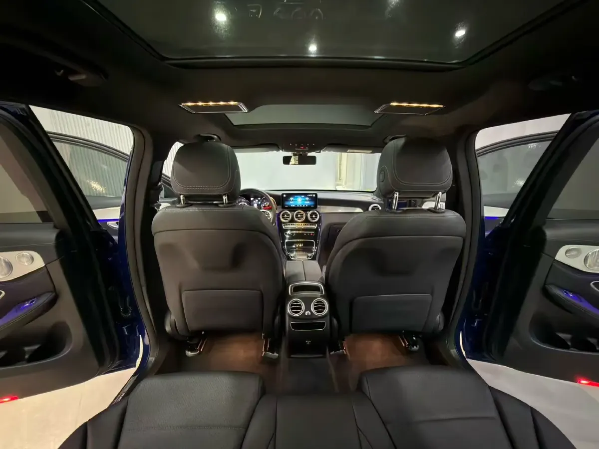 2020 Mercedes-Benz GLC Class 2.0T 197HP L4 9AT,autocango,china used car exporter,china ev exporter,chinese used car exporter,chinese used ev exporter