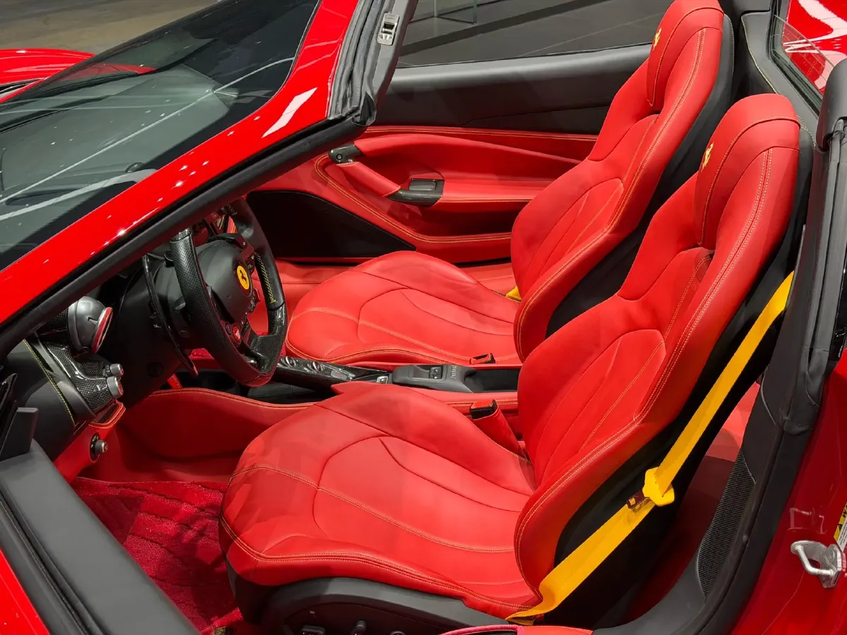 2020 Ferrari F8 3.9T 720HP V8 7DCT,autocango,china used car exporter,china ev exporter,chinese used car exporter,chinese used ev exporter