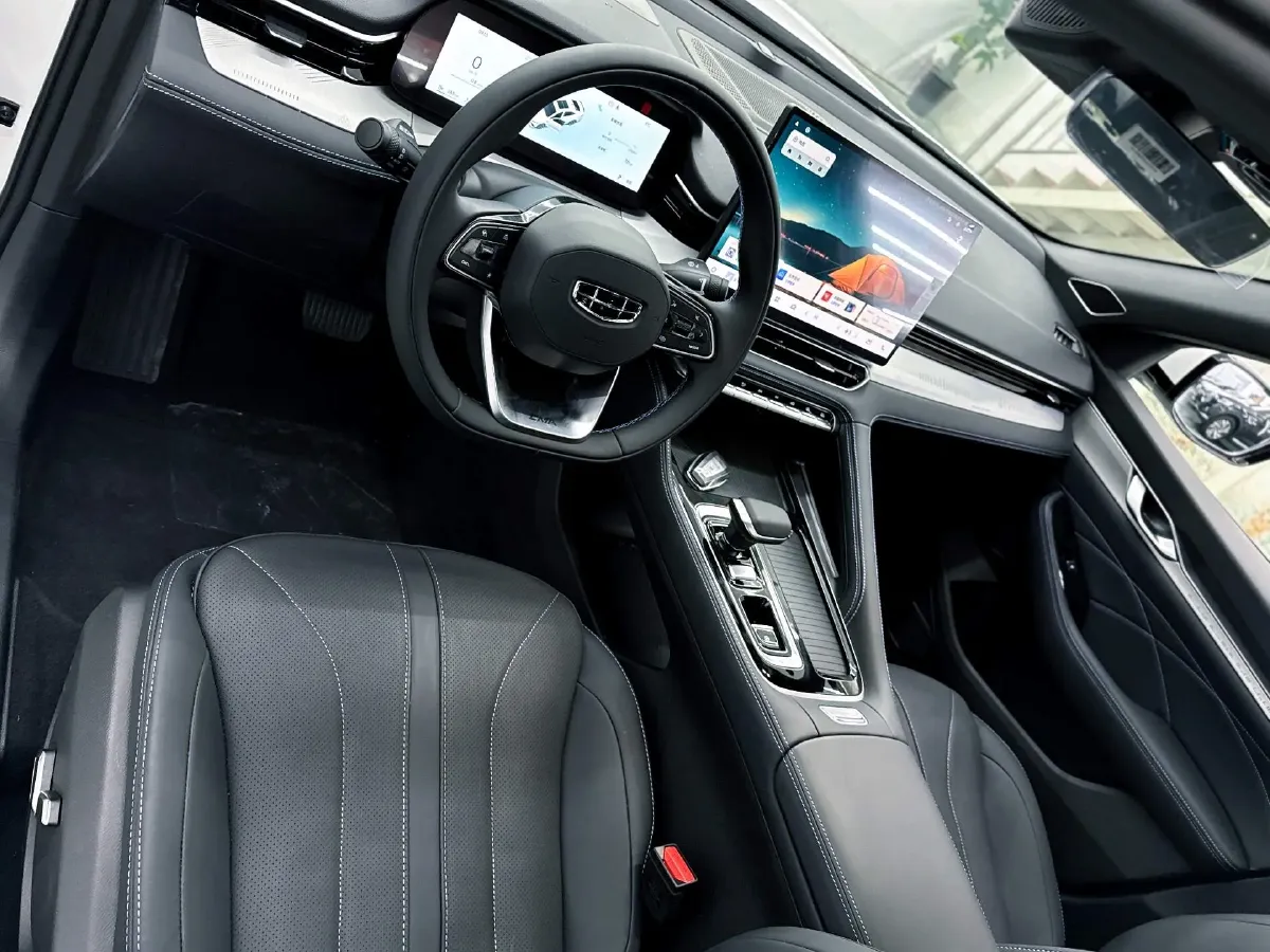 2026 Geely Preface 1.5T 181HP L4 7DCT,autocango,china used car exporter,china ev exporter,chinese used car exporter,chinese used ev exporter