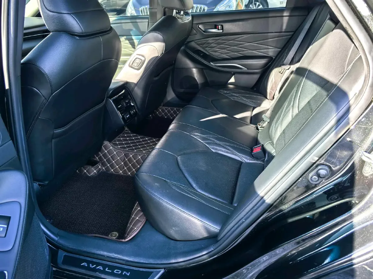 2019 Toyota Avalon 2.5L 209HP L4 8AT,autocango,china used car exporter,china ev exporter,chinese used car exporter,chinese used ev exporter