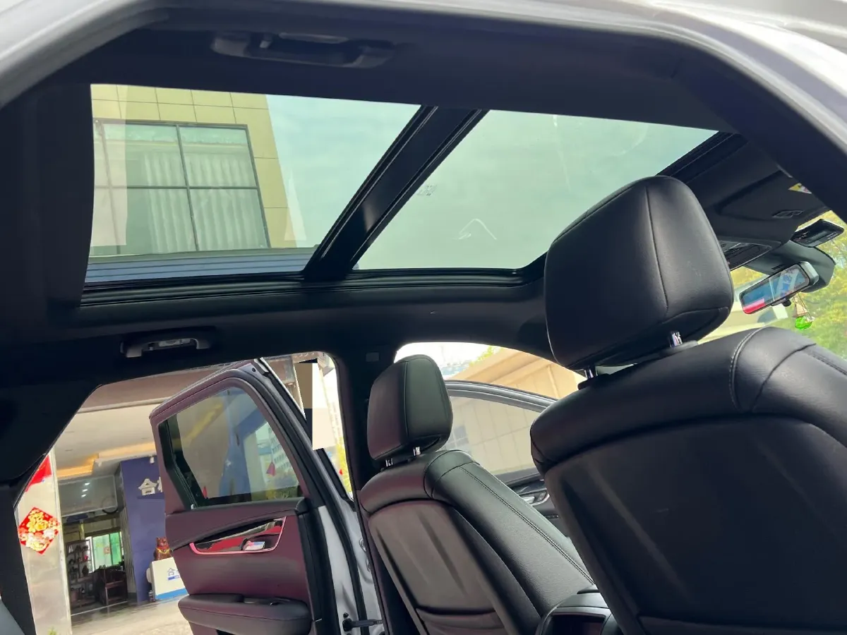 2022 Cadillac XT5 2.0T 237HP L4 9AT,autocango,china used car exporter,china ev exporter,chinese used car exporter,chinese used ev exporter