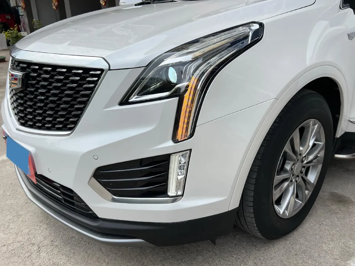 2022 Cadillac XT5 2.0T 237HP L4 9AT,autocango,china used car exporter,china ev exporter,chinese used car exporter,chinese used ev exporter
