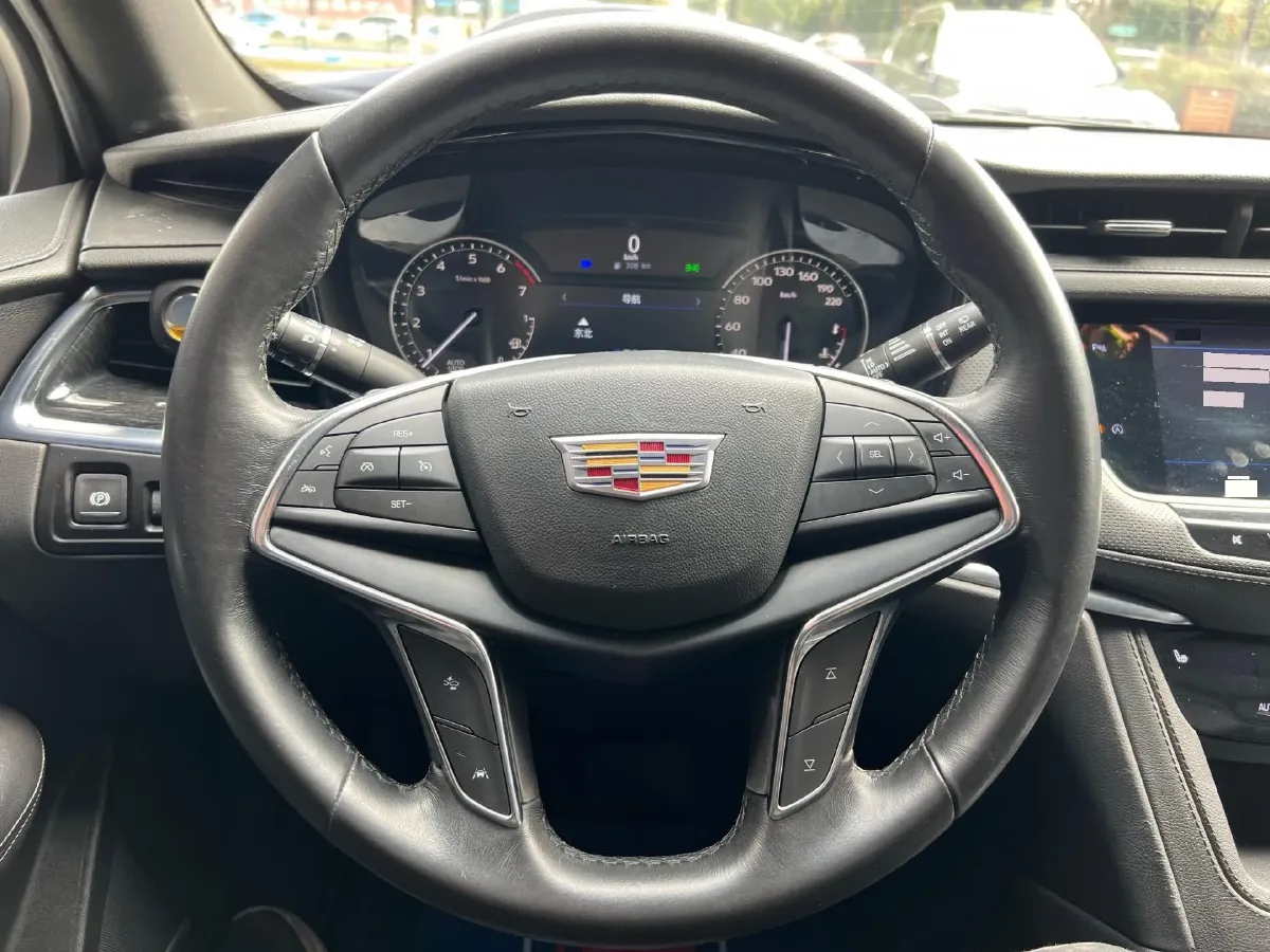 2022 Cadillac XT5 2.0T 237HP L4 9AT,autocango,china used car exporter,china ev exporter,chinese used car exporter,chinese used ev exporter