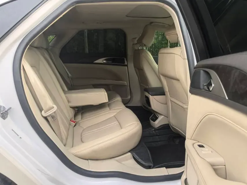 2019 BMW X2 1.5T 140HP L3 7DCT,autocango,china used car exporter,china ev exporter,chinese used car exporter,chinese used ev exporter