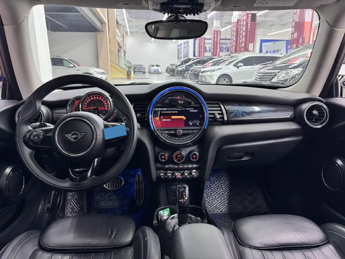2020 MINI MINI 2.0T 192HP L4 7DCT,autocango,china used car exporter,china ev exporter,chinese used car exporter,chinese used ev exporter