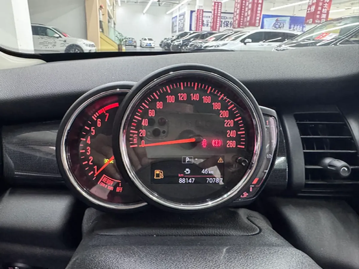 2020 MINI MINI 2.0T 192HP L4 7DCT,autocango,china used car exporter,china ev exporter,chinese used car exporter,chinese used ev exporter