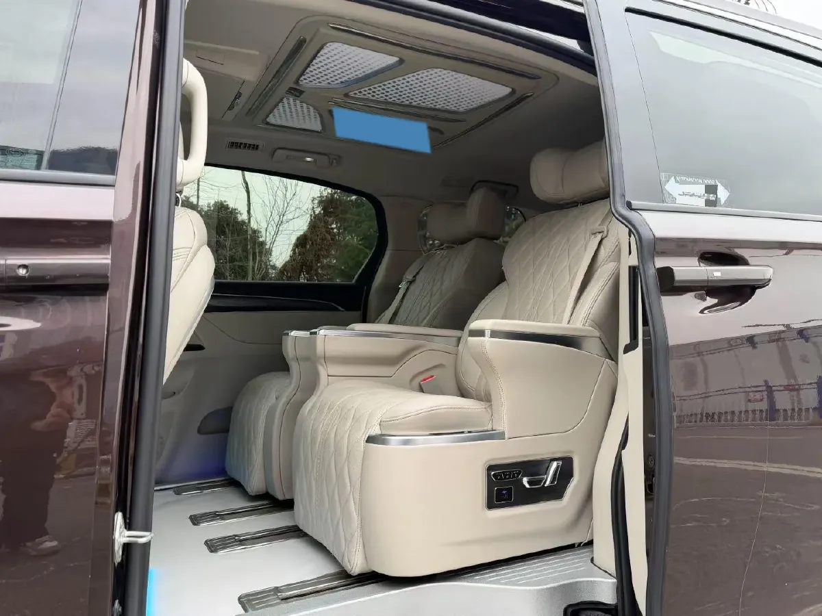 2020 Buick GL8 2.0T 237HP L4 9AT,autocango,china used car exporter,china ev exporter,chinese used car exporter,chinese used ev exporter