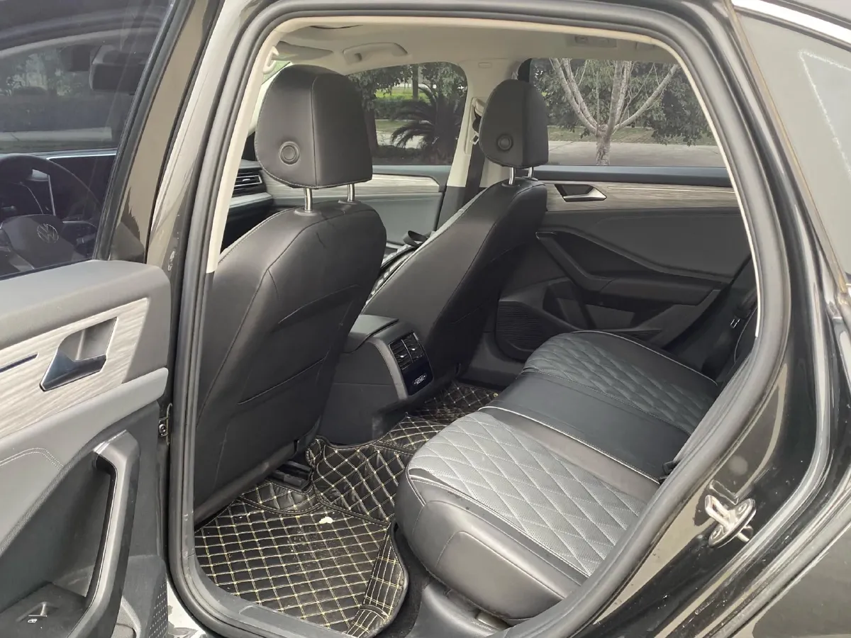 2023 Volkswagen Sagitar 1.5T 160HP L4 7DCT,autocango,china used car exporter,china ev exporter,chinese used car exporter,chinese used ev exporter